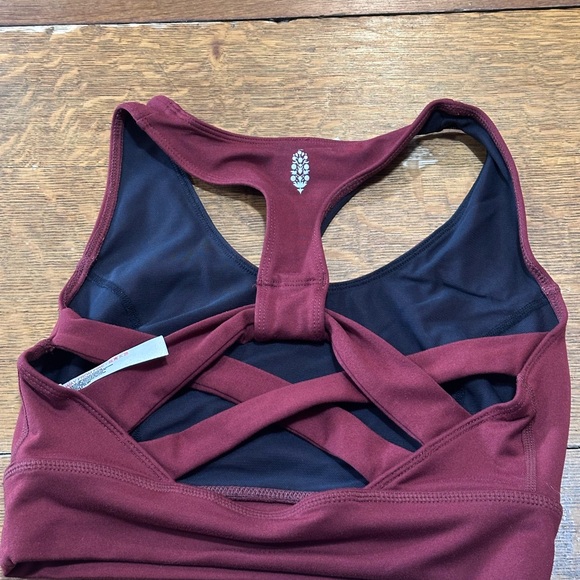 FP Movement by Free People Maroon Sports Bra sz XS - Picture 3 of 4